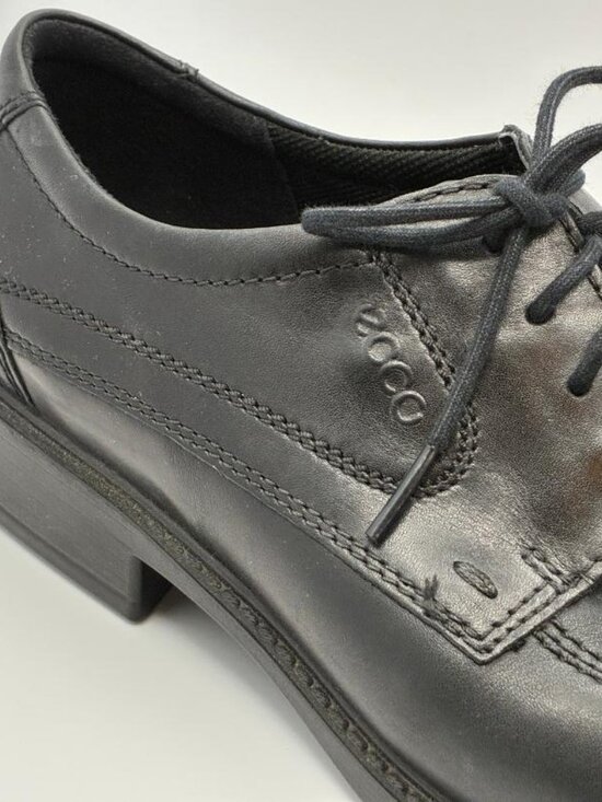 Oxfords_&_Derbys